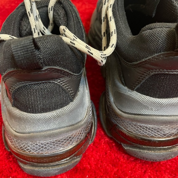 Balenciaga Triple S Sneakers - Picture 5 of 6